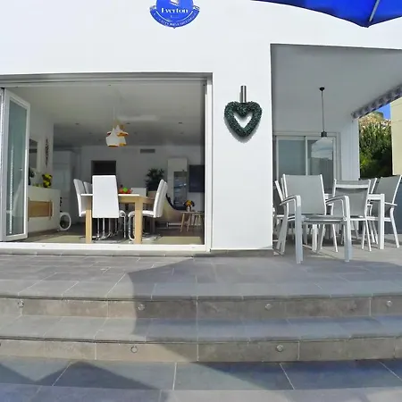 3 Bedrooms - Playa Burriana - R1273 *