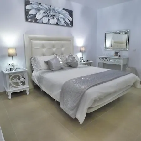 3 Bedrooms - Playa Burriana - R1273 Villa Nerja