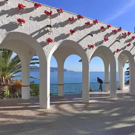 3 Bedrooms - Playa Burriana - R1273 Villa Nerja