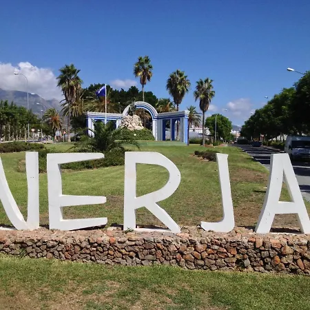 Villa 3 Bedrooms - Playa Burriana - R1273 *