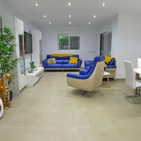 Villa 3 Bedrooms - Playa Burriana - R1273 Nerja